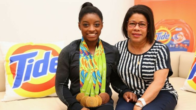 Simone Biles – từ một cô bé phải sống trong trung tâm nuôi dưỡng đến vận động viên vàng của nước Mỹ (06/02/2018)